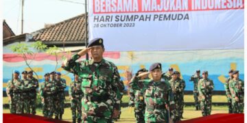 Peringati Hari Sumpah Pemuda, Danlanal Banyuwangi Ikuti Upacara di Halaman Kantor Pemda