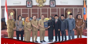 Bupati Bersama Wakil Bupati  Labuhanbatu Terima Hasil Ranperda APBD Kabupaten Labuhanbatu Ta. 2024 Menjadi Perda