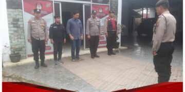 Personel Polres Labuhanbatu PAM Kantor KPU Labuhanbatu