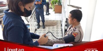 Pastikan Personel Dalam Keadaan Sehat, Dokkes Polres Gianyar Laksanakan Pemeriksaan Kesehatan