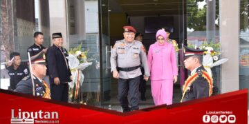 Prosesi Pedang Pora Tandai Pucuk Pimpinan Polres Wonosobo Berganti