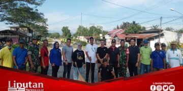 Wabup Bersama Camat Melaksanakan Program Pemerintah Jum’at Bersih