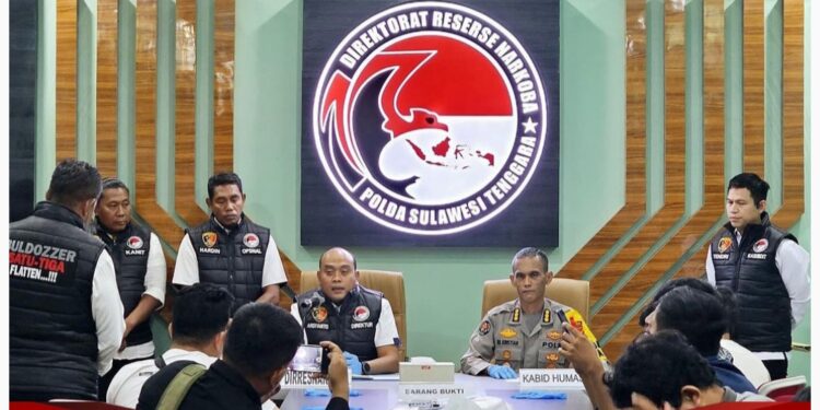 Komitmen Berantas Peredaran Gelap  Narkoba, Polda Sultra Menggelar Press Release