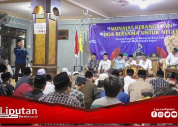 Peduli Warga Lereng Gunung Merbabu, Kapolda Jateng Serahkan Bantuan 200 Paket Sembako