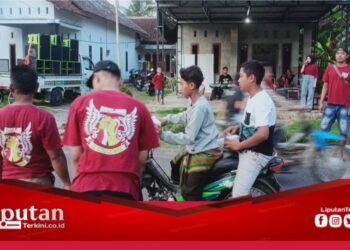 Memasuki Malam ke-21 Puasa Ramadhan 1445 H, ARSLANG Simbar Bagikan Takjil Gratis