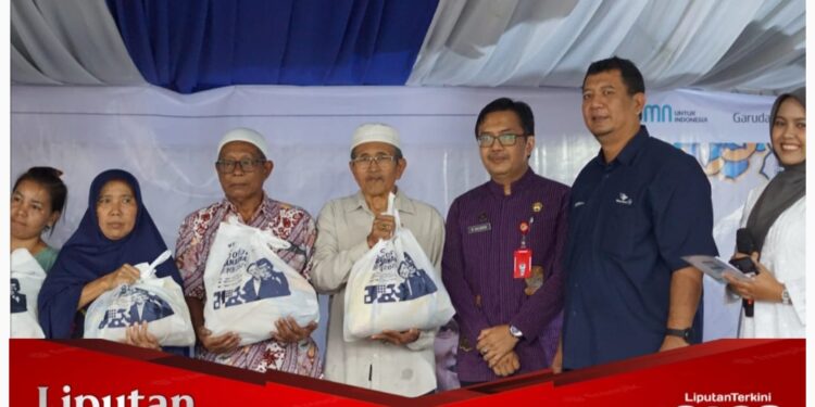 Sambut Ramadhan 2024, Garuda Indonesia Berikan Bantuan 1.000 Paket Sembako Murah di Malang