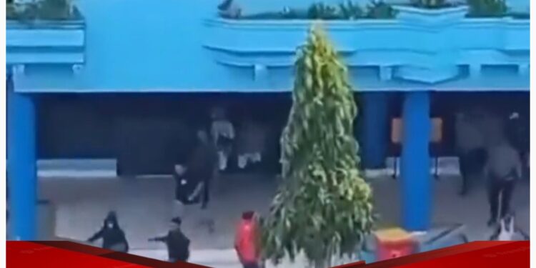 Sorong Kondusif..! Pasca Insiden di Pelabuhan, TNI – POLRI Kembali Berdamai