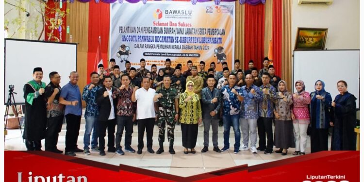 Plt. Bupati Hadiri Pelantikan Panwaslu Kecamatan se-Kabupaten Labuhanbatu