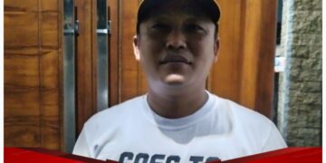 “DHELLOK” (Kendelle Mung Alok) Bercerita Dusta untuk Memperoleh Simpati Massa