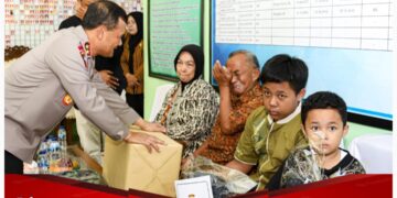 Kapolda Jateng Beri Penyuluhan Hukum bagi Masyarakat Sukolilo, Tegaskan Masyarakat Tidak Boleh Main Hakim Sendiri