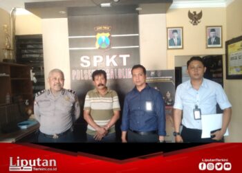Didampingi 2 Pengacaranya, Petani Buah Naga Terduga Korban Pencurian Datangi Polsek Tegaldlimo