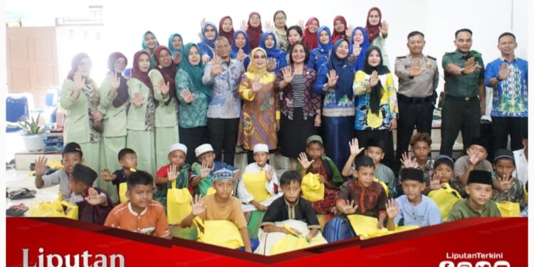 Hari Ketiga, Plt. Bupati Labuhanbatu Kunjungi Sunatan Massal di Kantor Camat Panai Tengah