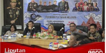 Plt. Bupati Saksikan Pagelaran Wayang Kulit dalam Peringatan Hari Bhayangkara