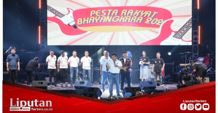 Masyarakat Jateng Antusias di Pesta Rakyat Bhayangkara 2024 Bersama Irjen Pol. Ahmad Luthfi