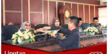 Plt. Bupati Hadiri Pengesahan Perubahan Raperda Nomor 5 Tahun 2017 tentang Pengangkatan dan Pemberintian Perangkat Desa