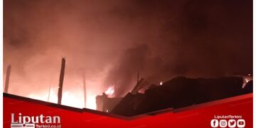 Petugas Pemadam Kebakaran di Anggap Tak Sigap atasi Kebakaran di Sampang