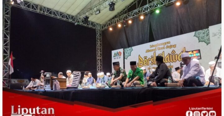 Sholawatan Akbar Meriahkan Maulid Nabi Muhammad, S.A.W di Gambiran