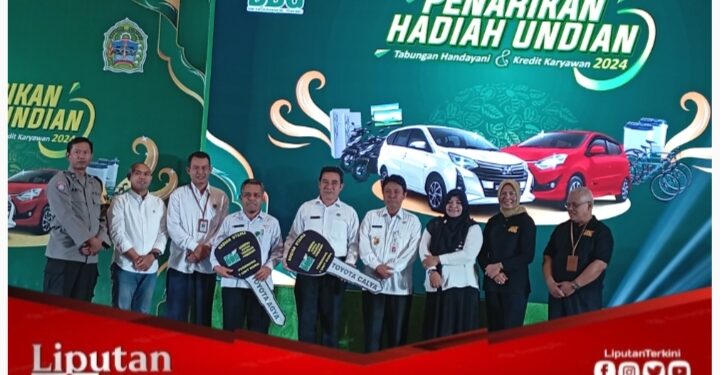 PT. BPR BDG Gelar Pengundian Hadiah Tabungan Handayani dan Kredit Karyawan 2024, Dua Kepala Dinas Gunungkidul Raih Hadiah Utama