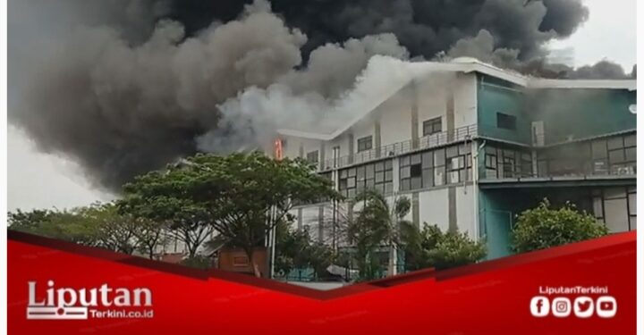 Na’as..! Pabrik Mainan Anak-anak MASTER KIDZ di Kawasan Industri  Kendal Hangus Terbakar