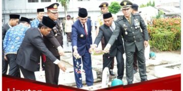 Peringatan Hari Pahlawan, Pjs.  Bupati Labuhanbatu Lakukan Ziarah di Taman Makam Pahlawan