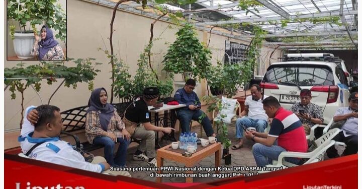 Kunjungi Taman Anggur Ponjay, PPWI Siap Dukung Program Penanaman 2 Juta Pohon Anggur
