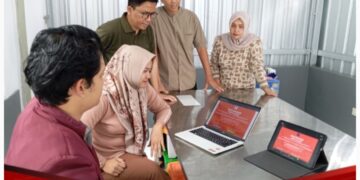 Desa Wareng Pionir Desa Digital Sehat di Indonesia: Kolaborasi Telkom University dan KOMDIGI RI Hadirkan Inovasi Internet Sehat