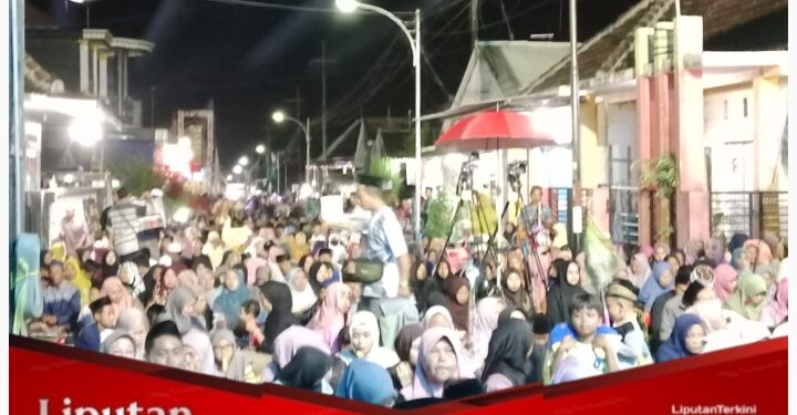 Remas dan Ta’mir Masjid Besar Baiturrahman Desa Temuguruh Bersholawat