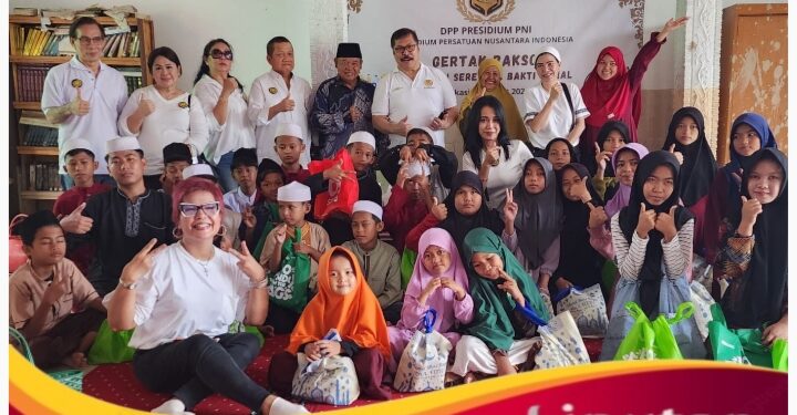 Presidium PNI Gelar Gertak Baksos Bantu Panti Asuhan dan Warga Terdampak Banjir di Bekasi