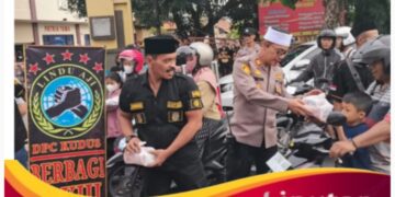 DPC Lindu Aji “KOLOCOKRO” Sinergi dengan Polsek Kota Kudus Berbagi Takjil dan Gelar Buka Bersama 