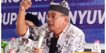 Ketua PGRI Banyuwangi Tegas: Tak Ada PGRI Tingkat SMP, Semua Guru Itu Satu!