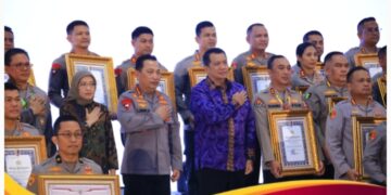 Divisi Humas Polri Raih Predikat WBK, Menpan RB Sampaikan Apresiasi