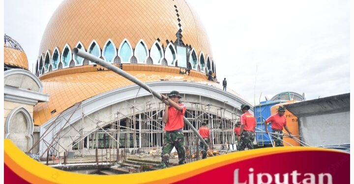 Bakti Tanpa Pamrih, Prajurit Petarung Pasmar 3 Gotong-royong Bangun Masjid Al-Akbar Sorong