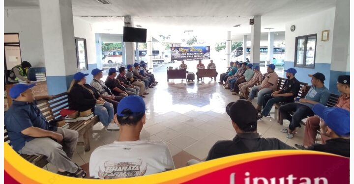 Satlantas Polres Banjarnegara Gelar Dikmas Lantas Bersama Sopir Angkutan Umum